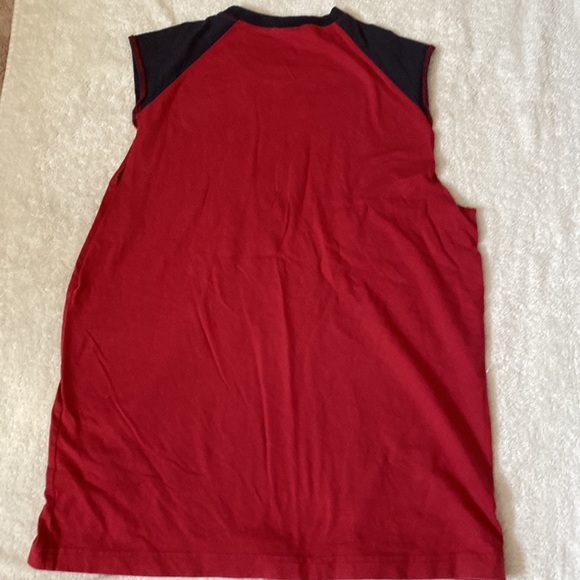 Old navy voyage style tank top. Size small - Picture 4 of 4